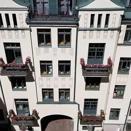 Two Level In The Art Nouveau Area Διαμέρισμα *